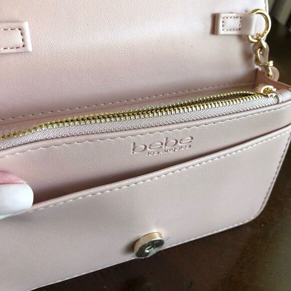 BEBE - NWT - "Sophia" Small Crossbody/Clutch in "Blush"/Quilted Vegan Leather - Picture 6 of 16